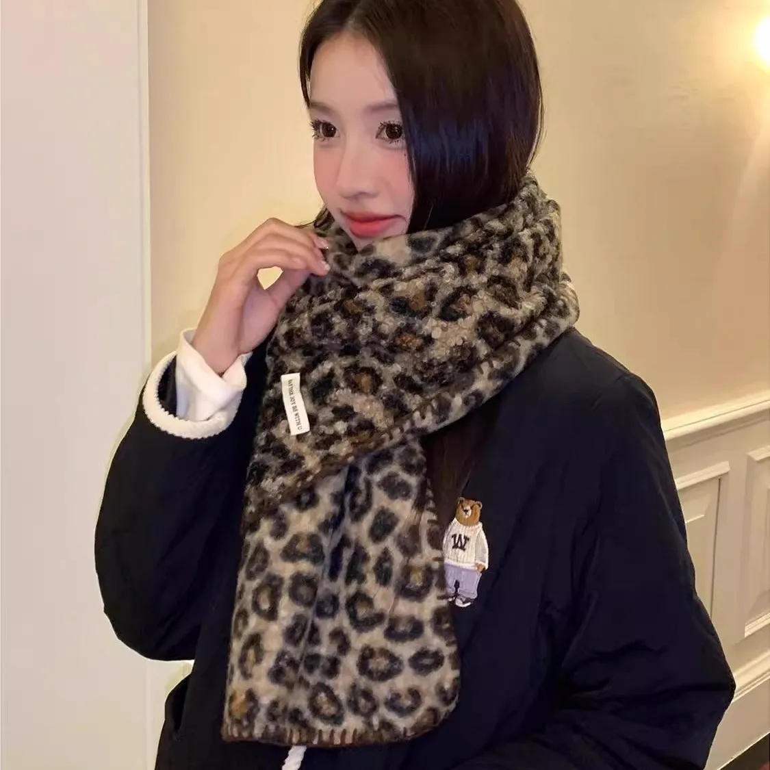 Ladies' Leopard Scarves New Korean Y2K Kawaii Thickened Plush Warm High-quality Scarves For Girl Sweet Cool Cute Autumn Winter
