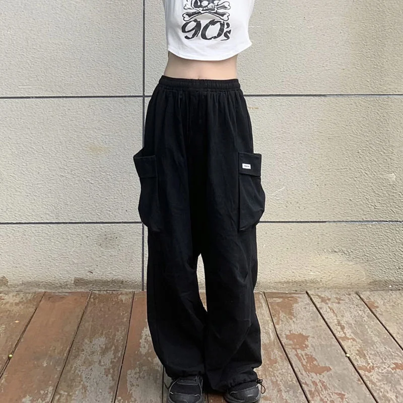 Celana Kargo Wanita Celana Baggy Streetwear Pinggang Tinggi Harajuku Celana Jogger Kantung Kasual Mode Korea Hitam Putih