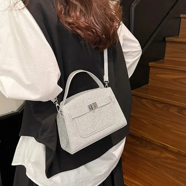 

2026 New Shoulder Bag High Value Daily Women Shoulder Messenger Bag Exquisite Lock Portable Large Capacity Small Square Bag