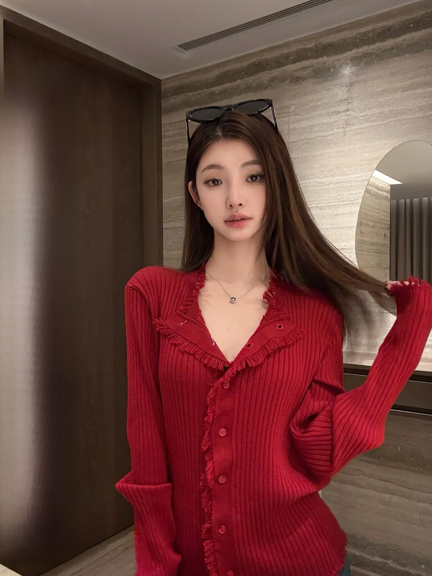 

Облегающий вязаный кардиган женский осенне-зимний, красный, удлиненный, на пуговицах, модный