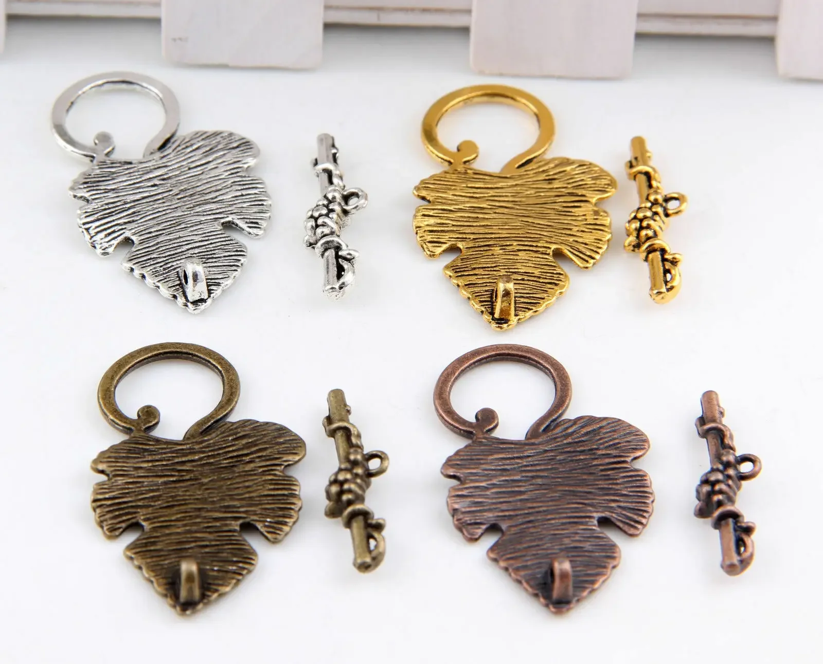 Wholesale 10Set Tibetan Silver plated Grape Leaf Toggle Clasps Connectors Grapes Clasps Hooks for Jewelry Making DIY