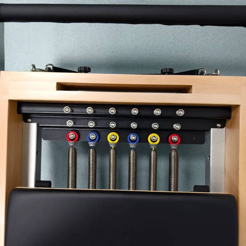 DZ132 ブナ材ピラティスリフォーマーマシンフィットネス機器ヨガトレーニングジム使用 & ボディトレーニング