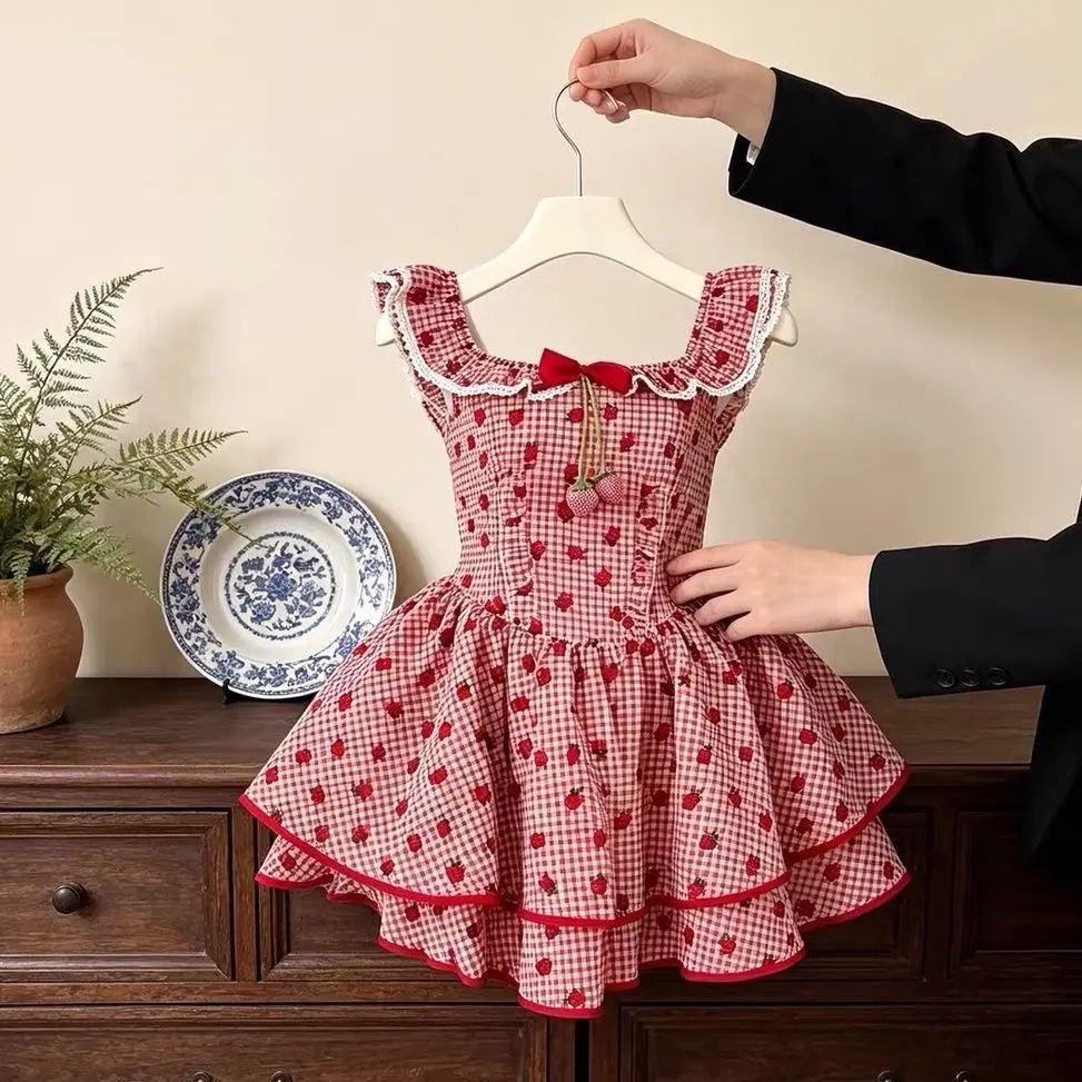 Summer new girls dress Korean version princess red strawberry plaid cake lotus leaf collar skirt