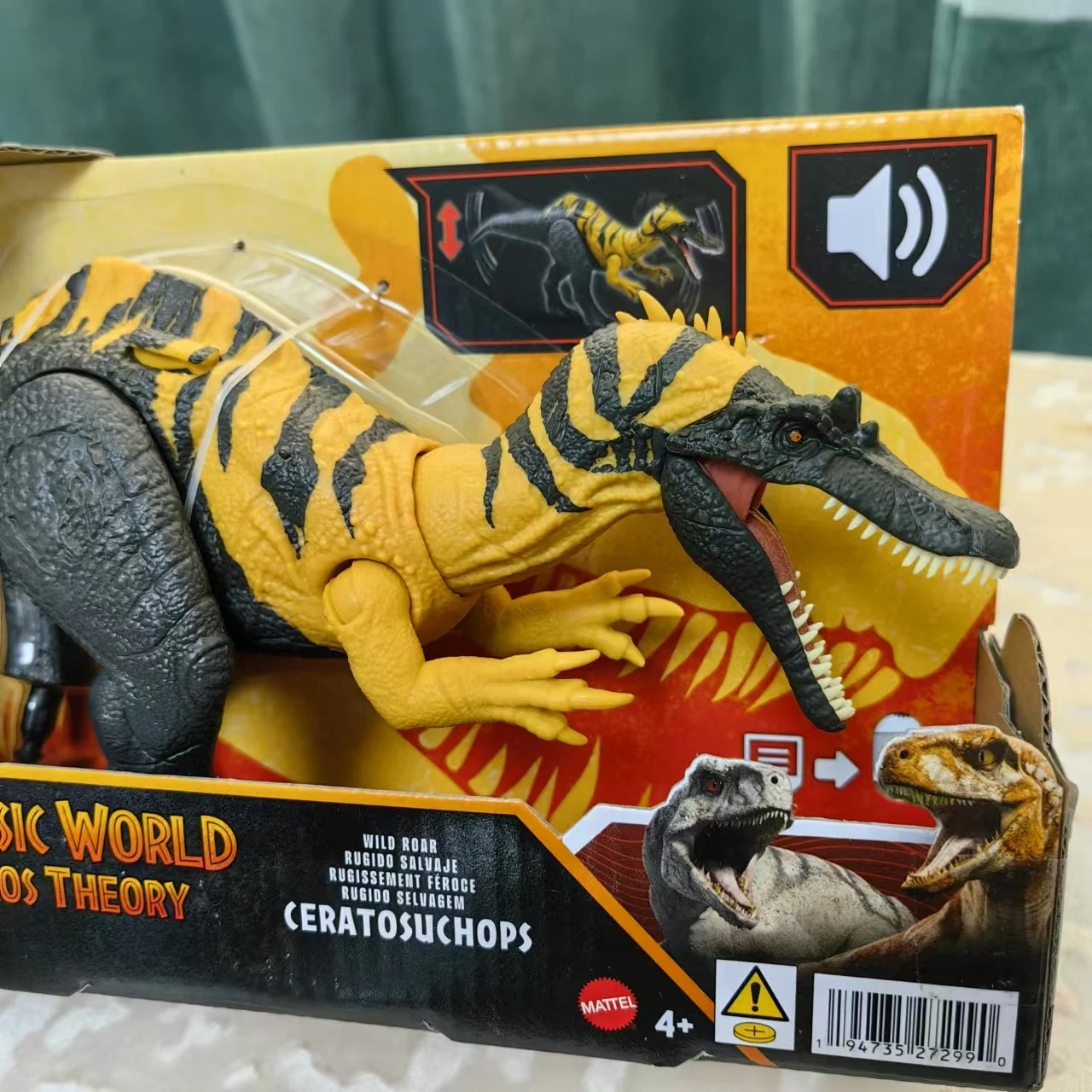 Jurassic World Cera…