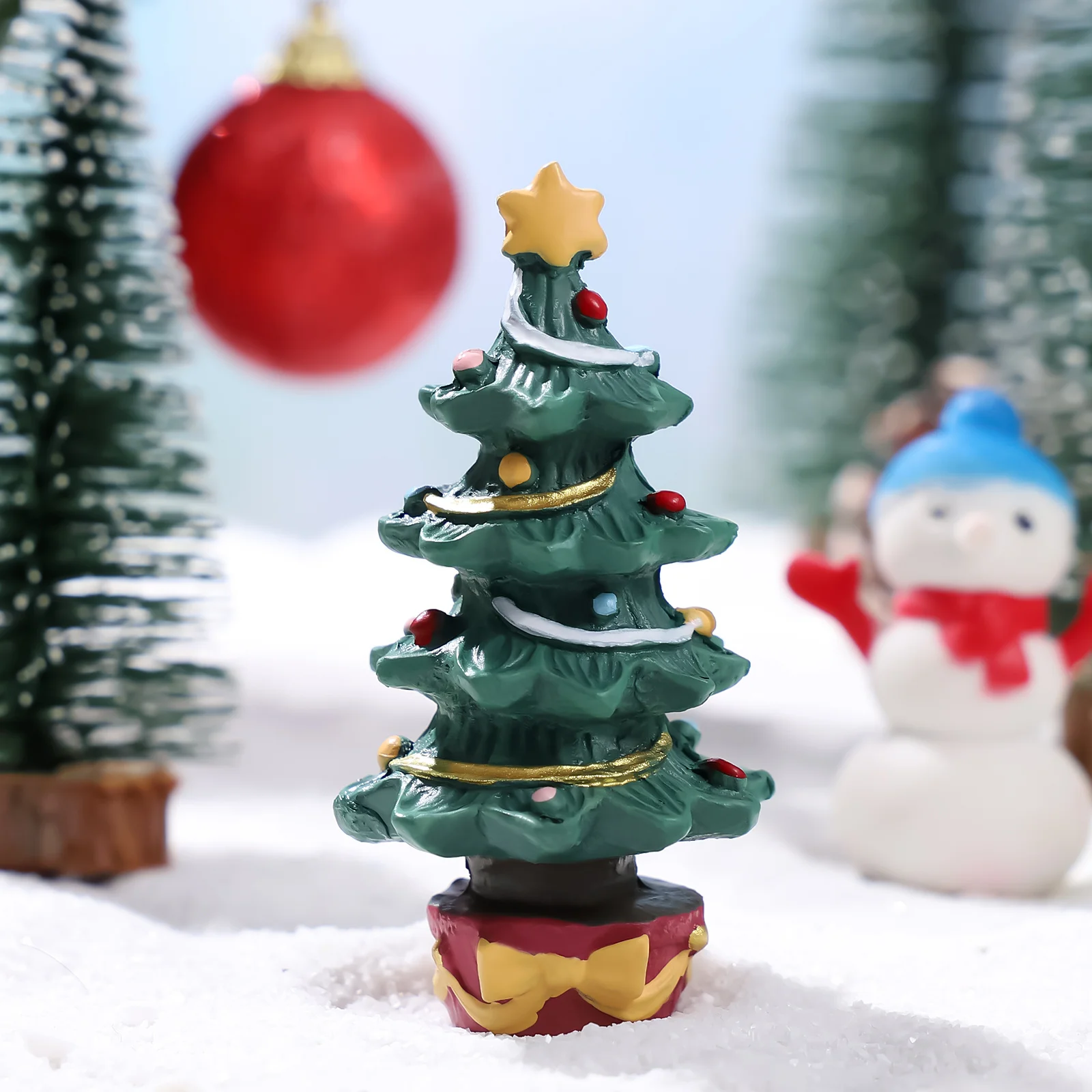 

Resin Christmas Tree Miniature Creative Xmas Craft Ornament Desktop Lightweight Tabletop Decoration Resin Christmas Tree