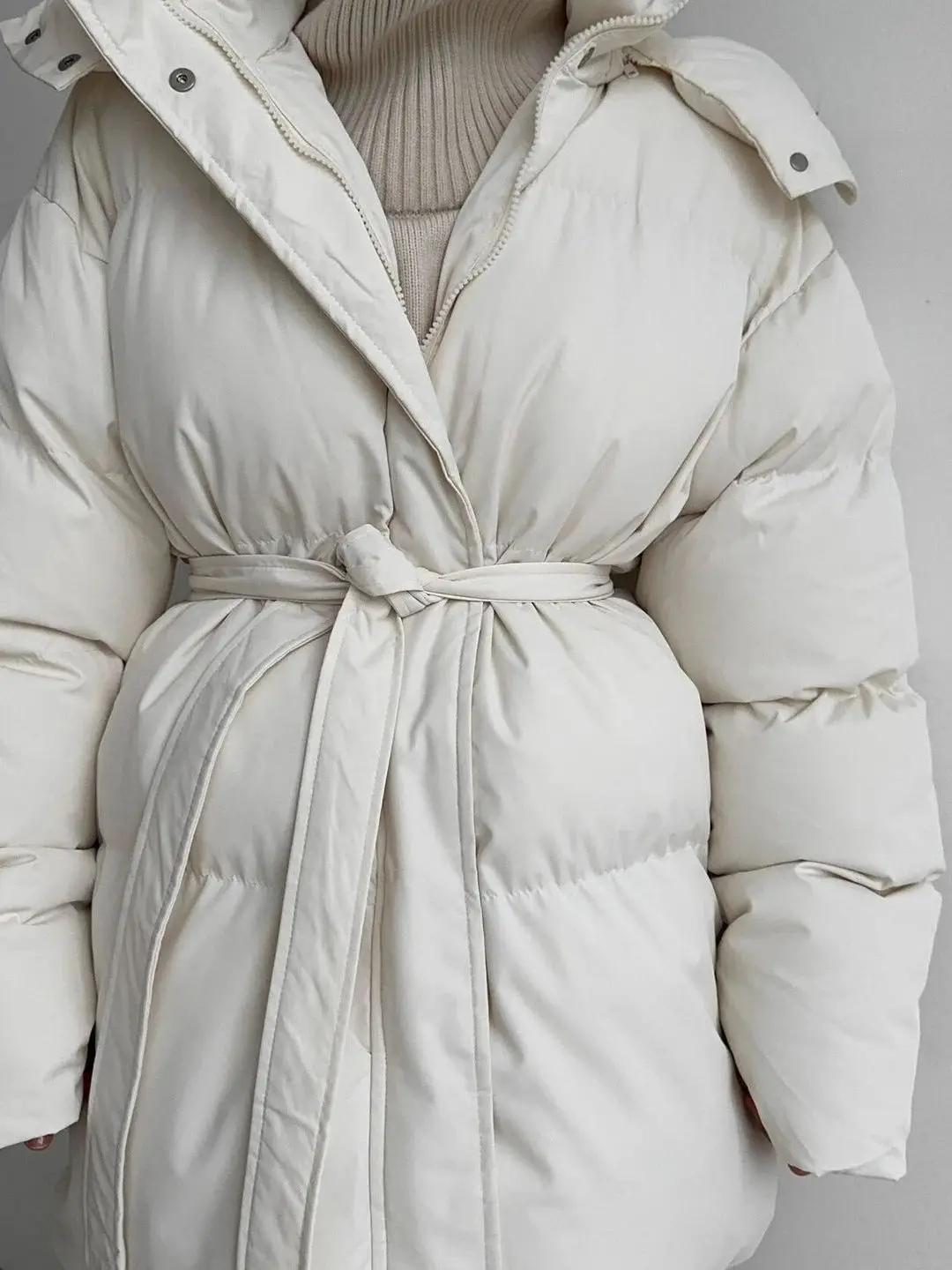 カジュアルな天安綿ジャケット レディース ミドル丈 ブレッドコート フード付き 細見え ブラウン アウター カジュアル スリム ウエストシェイプ