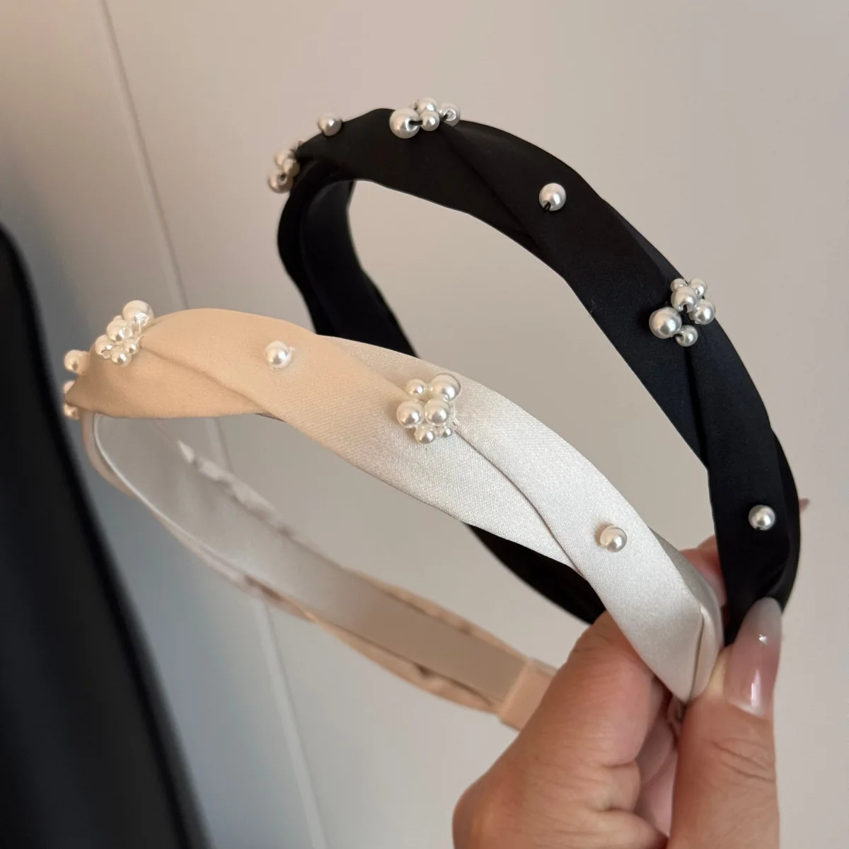 Korean Flower Pearl Velvet Headband Temperament Wide Hair Hoop Headband Girls French Versatile Fashion Headband Hair Accessories