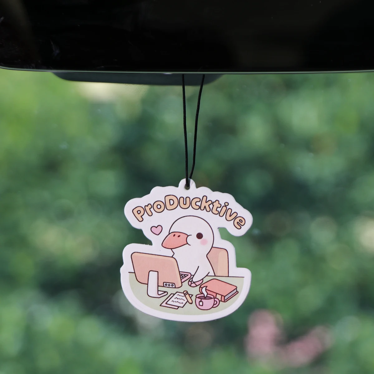 

Funny Duck Car Aromatherapy Tablets Car Interior Fragrance Pendant Office Quotes Air Freshener Rearview Mirror Hanging Decor