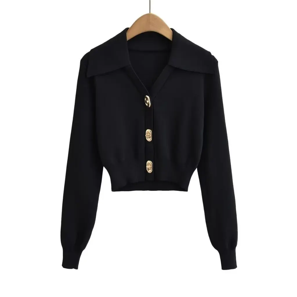 

Women's Elegant V-neck Cardigan Slim-fit Knitwear with Metal Buckle French High-end Design for Autumn And Winter