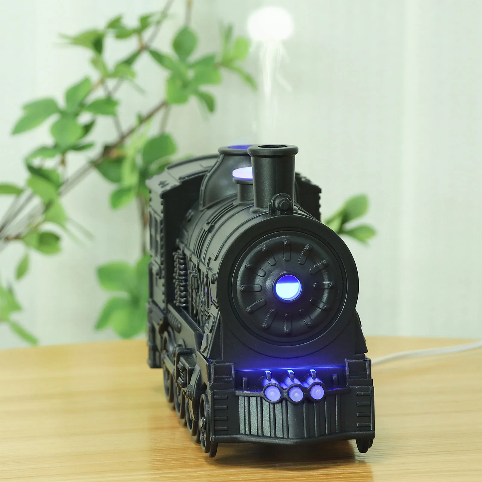 Essential Oil Diffuser 300ml Train Shape 2 Lighting Modes Aromatherapy Cool Mist Humidifier with Remote Control 100-240V
