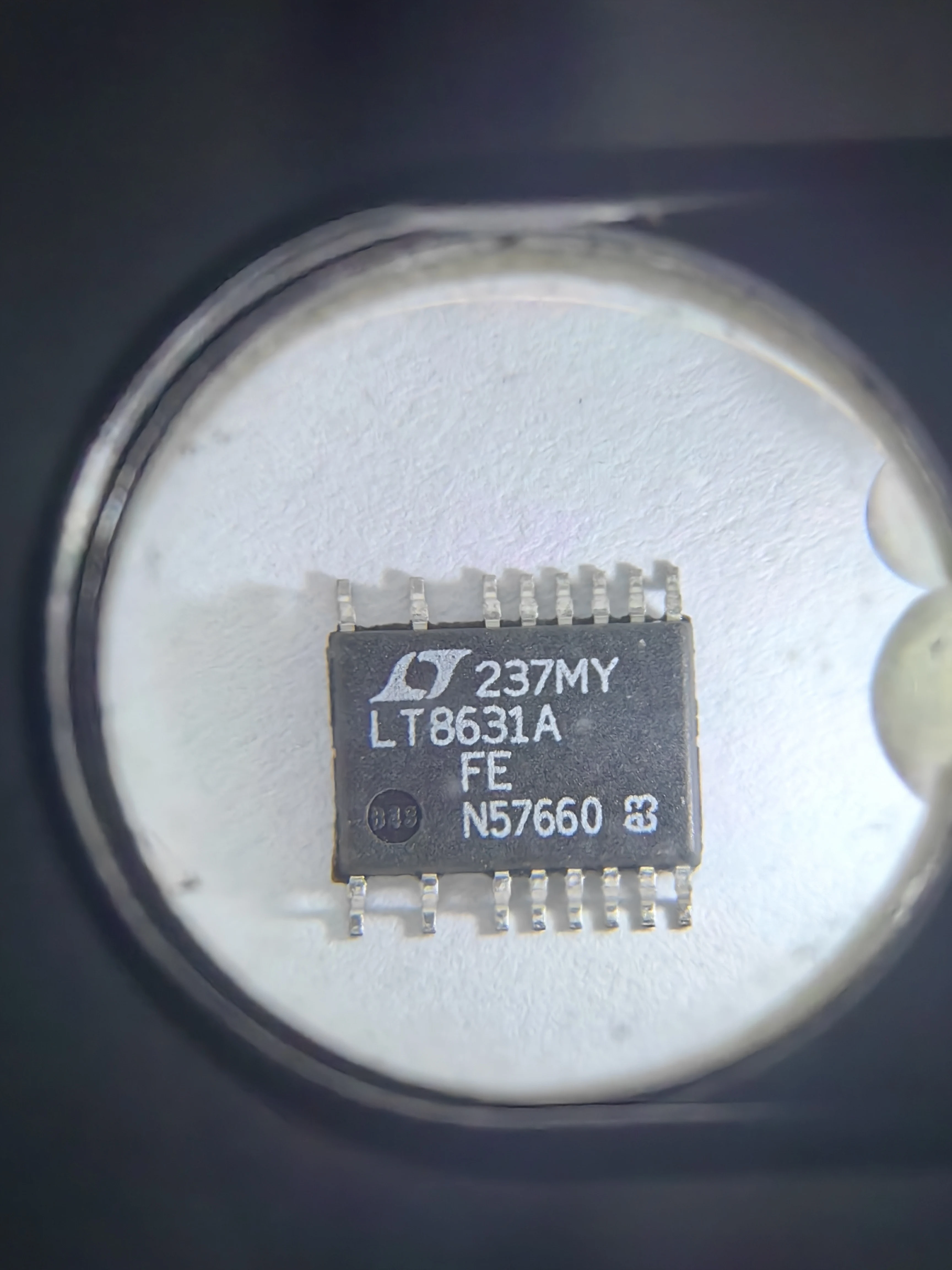 LT8631EFE LT8631IFE LT8631HFE LT8631AEFE LT8631AIFE LT8631AHFE LT8631 - 100V, 1A Synchronous Micropower Step-Down Regulator