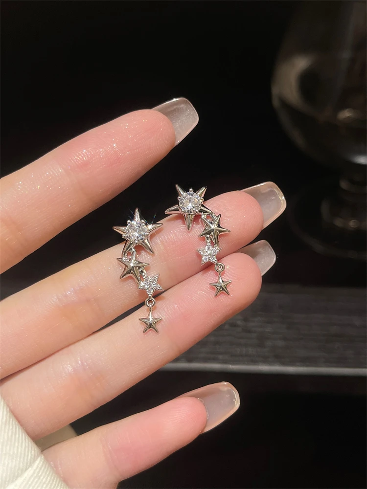 Earrings for Women 2023 New Trend Star Earrings with Copper Inlaid Zircon Earrings, Small Design, High Grade Light Luxury, Popul