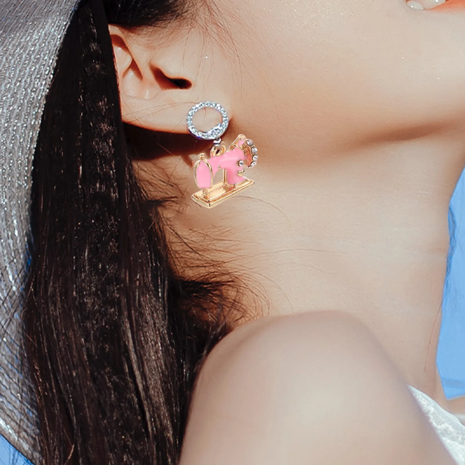 

10 Pcs Retro Sewing Machine Pendant Vintage Charms Decor Rhinestones Pendants Jewelry Pink for Necklace Making Miss