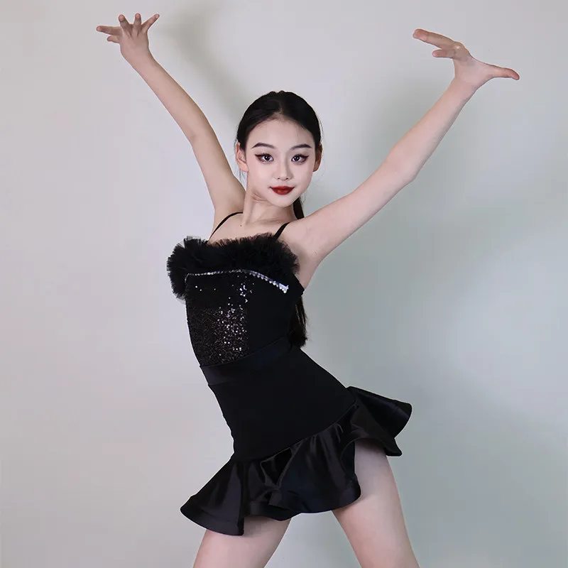 

Новое детское платье для латинских танцев, топ с перьями и пайетками, юбка, костюм для ча-ча-ча, самбы, тренировочная одежда, сценические костюмы, DQL12588