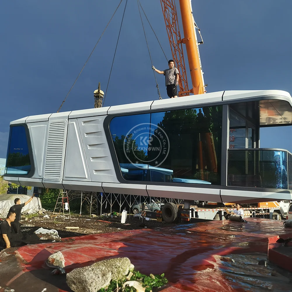 Picture 6: Prefabricated Holiday Home Modern Capsule House Eco-Friendliness Modern Modular Homes Hot Insulation Space Capsule Houses Prefab