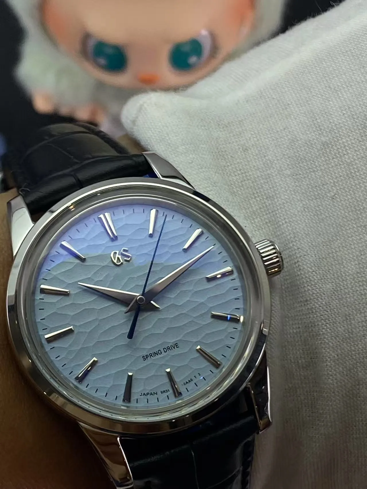 ساعة GS ukiyo-e ميكانيكية أوتوماتيكية باللون الأزرق الجليدي للرجال كريم المينا الصين 2824 حركة مستقرة ومتينة وعصرية وشعبية