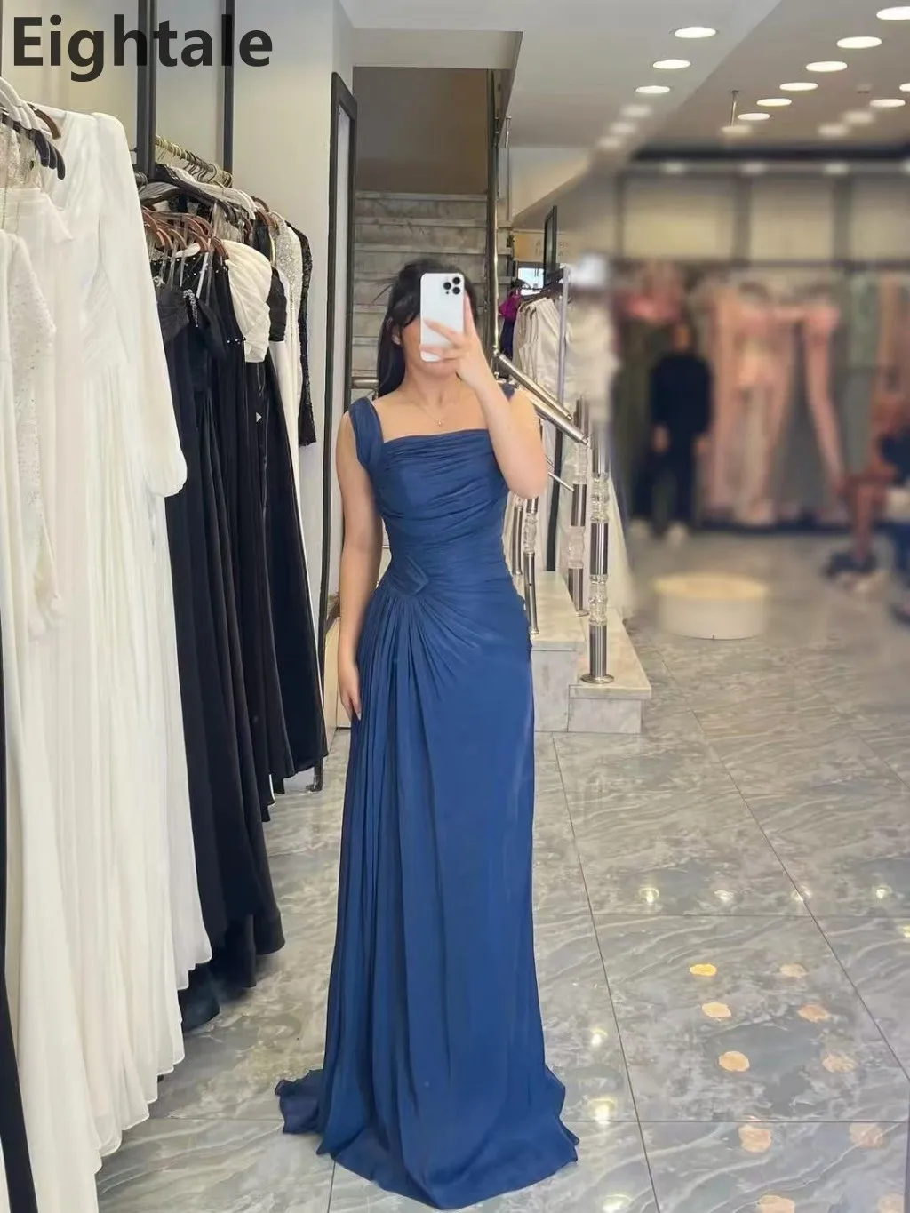 فستان سهرة طويل باللون الأزرق الداكن من Eightale 2025 برقبة مربعة لحفلات الزفاف الرسمية والحفلات الراقصة في دبي مخصص