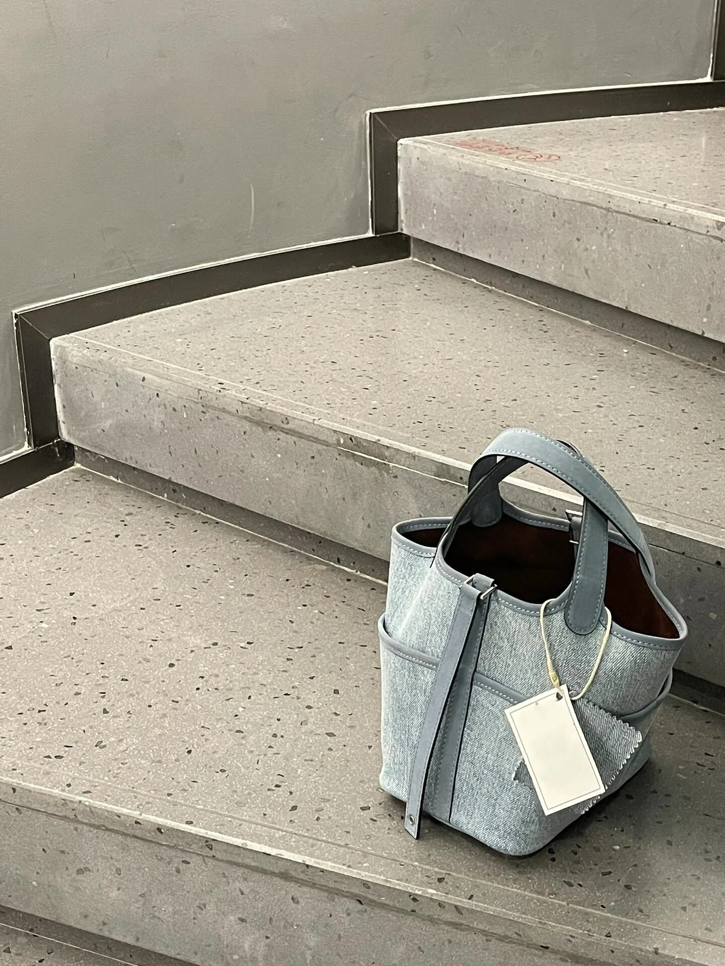 

UR Denim Buet Bag Large Capaci Tote Bag Faionable Trendy Handbag Canvas Material Vegetable Basket ape Youth Suitable