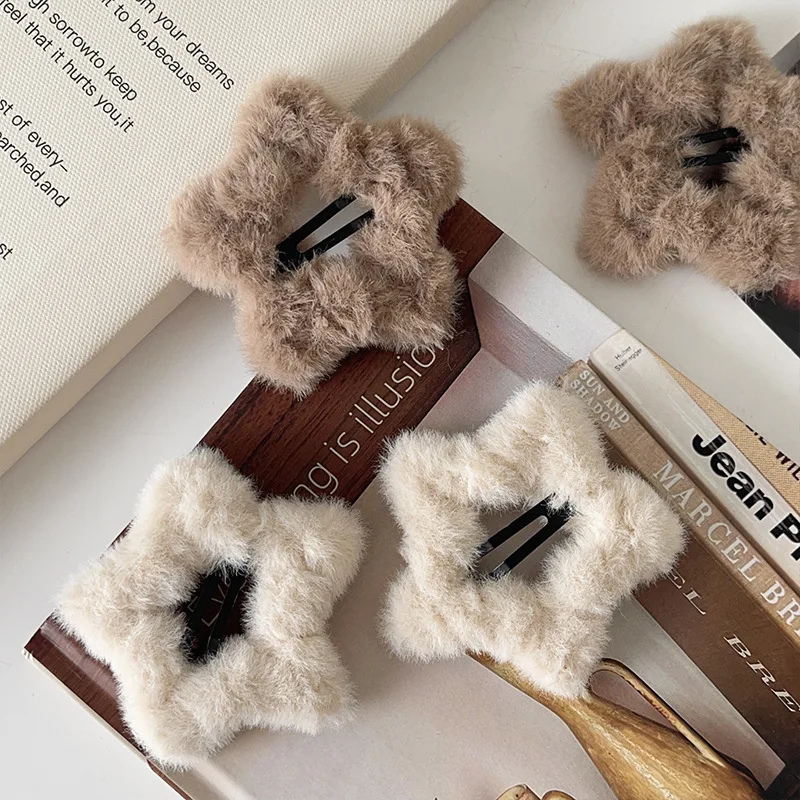 4 قطعة دبابيس شعر على شكل نجمة خماسية من القطيفة للخريف والشتاء مشبك جانبي BB دبوس شعر لطيف وناعم وحليبي للفتيات الجميلات المجوفة