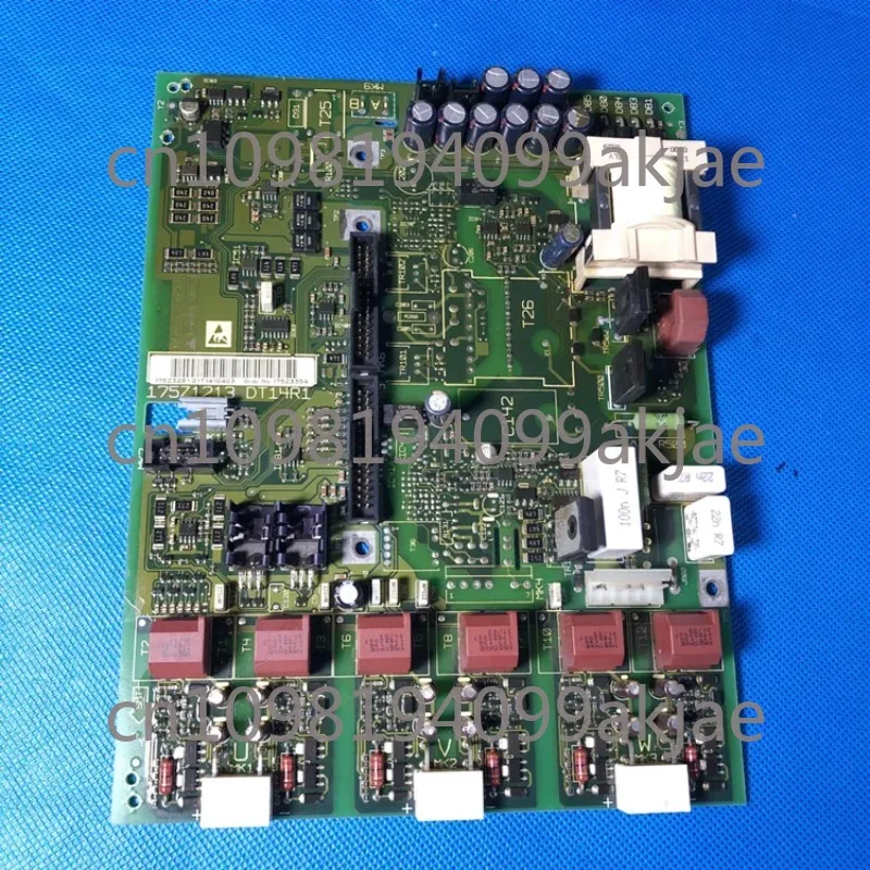 Подходит для Danfoss VLT5000/6000 Series 15-18,5-22-30-37 кВт Основная плата привода Плата питания Подходит для Danfoss VLT5000/6000 Series 15-18,5-22-30-37 кВт Основная плата привода Плата питания