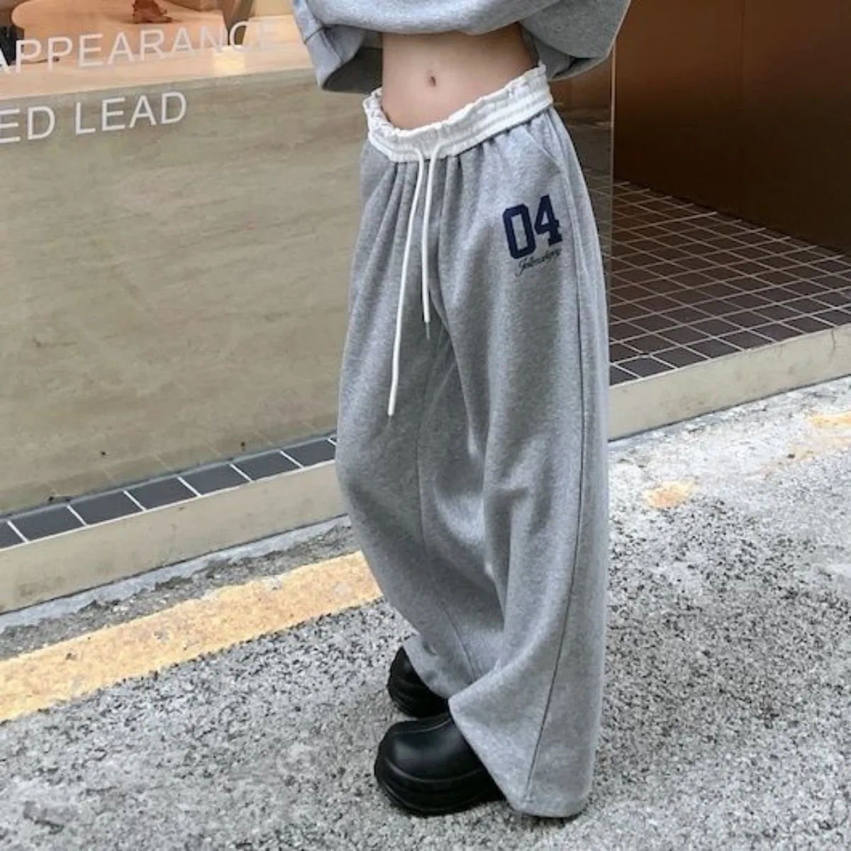 Amerykańskie spodnie sportowe w stylu retro dla kobiet na wiosnę i lato, z wysokim stanem i obniżonym krojem, luźne spodnie