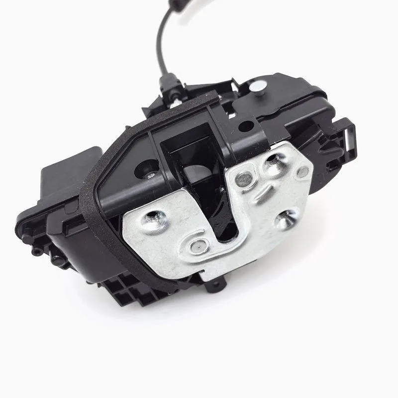 

Замок двери багажника в сборе (защелка) для BYD Yuan EV Pro S2 (SC-6105200, SC-6105209, SC-6205200, SC-6205209, SC-6305200)