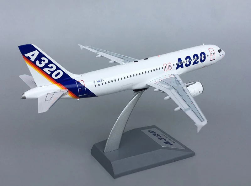 Fine 1/200 factory coating A320 F-WWBA passenger aircraft model  Alloy collection model