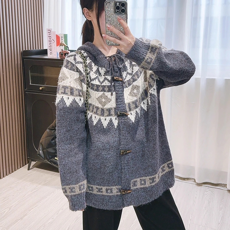 2024 American retro lazy style hooded sweater jacket women's fall winter row cow horn button knitted cardigan