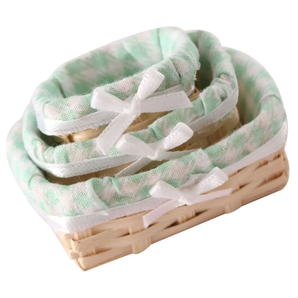 

3Pcs Mini Bamboo Basket Rustic Small Storage Basket Miniature Desktop Decor Micro Scene Adornments Mini Ornament