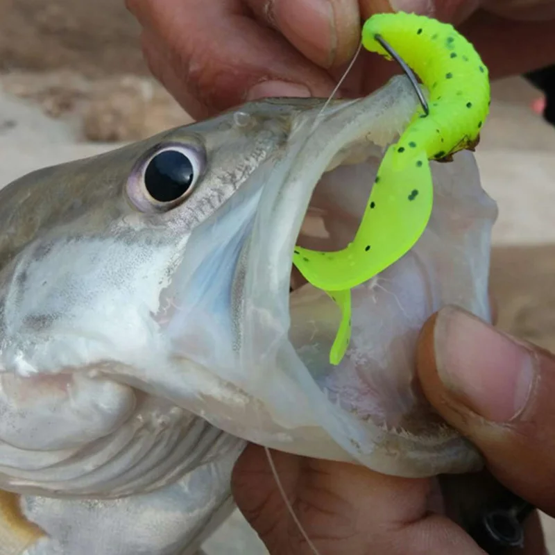 Cebo suave de gusano, señuelo de pesca de cola Wobbler de 6cm y 1,8g, aditivo de sabor a Camarón, cebos artificiales de silicona, aparejos de