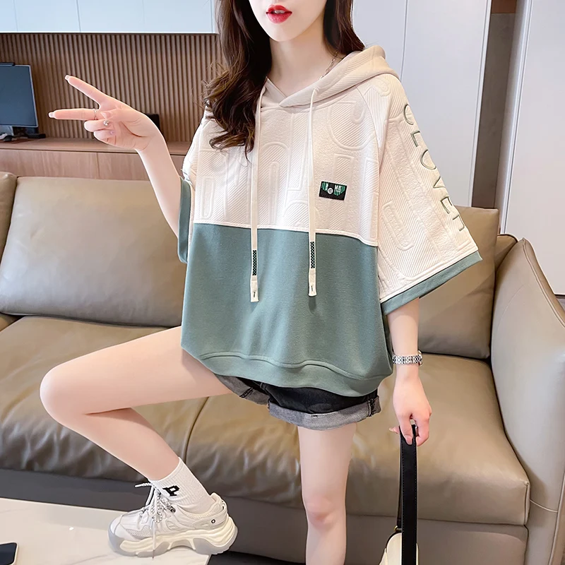 

Hooded short-sleeved T-shirt women 2024 new summer Korean version of loose niche design sense small man color contrast top