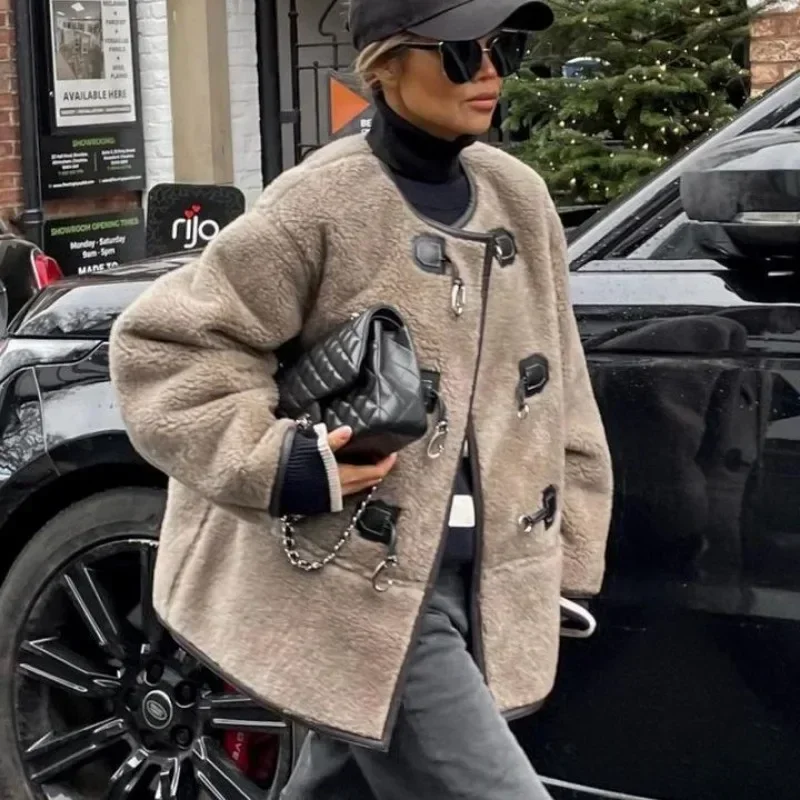 Winter Lamb Plush Jacket Elegant Thicken Chic Horn Button Female Coat Gentle Fur Integrated O-neck Casual Lady Outwear Y2k