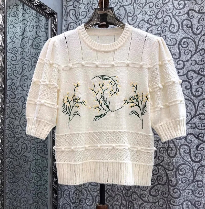 Top Quality Sweaters & Pullovers 2025 Spring Jumper Ladies Luxurious Embroidery Short Sleeve Apricot Dark Blue Wool Knitted Top