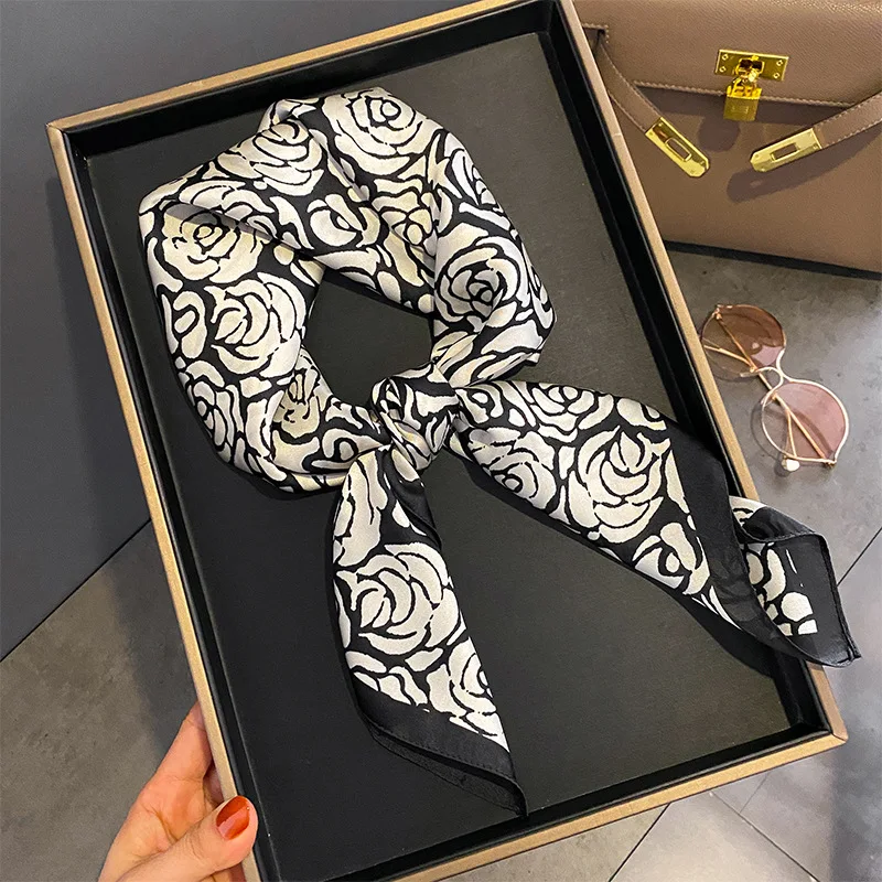 70x70CM Luxury Brand Sunscreen Square Scarf Bandanna Fashion Kerchief Spring Female Silk Scarves Print Shawl foulard bandanna