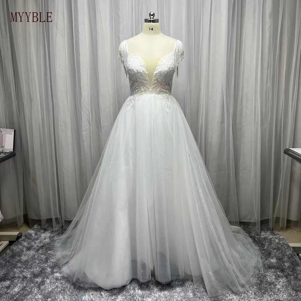 Abito da sposa senza maniche con scollo a V e applicazioni in pizzo con foto reali personalizzate Una linea Vestido De Noiva Abito da sposa con nappa