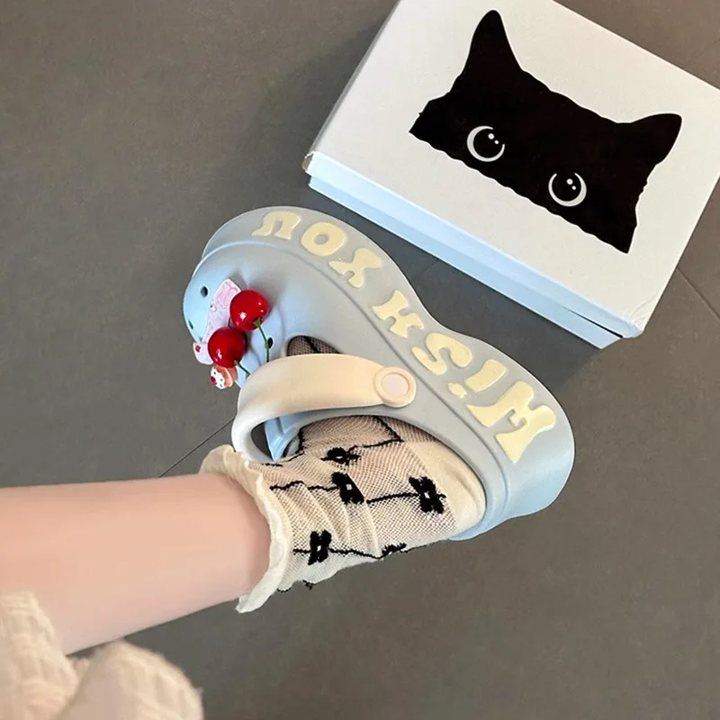 Women's Cherry Decor Clogs Summer New Fashion Versatile Unique Design Non-Slip Thick Sole Closed Toe Slippers for Outdoor Wear view 3