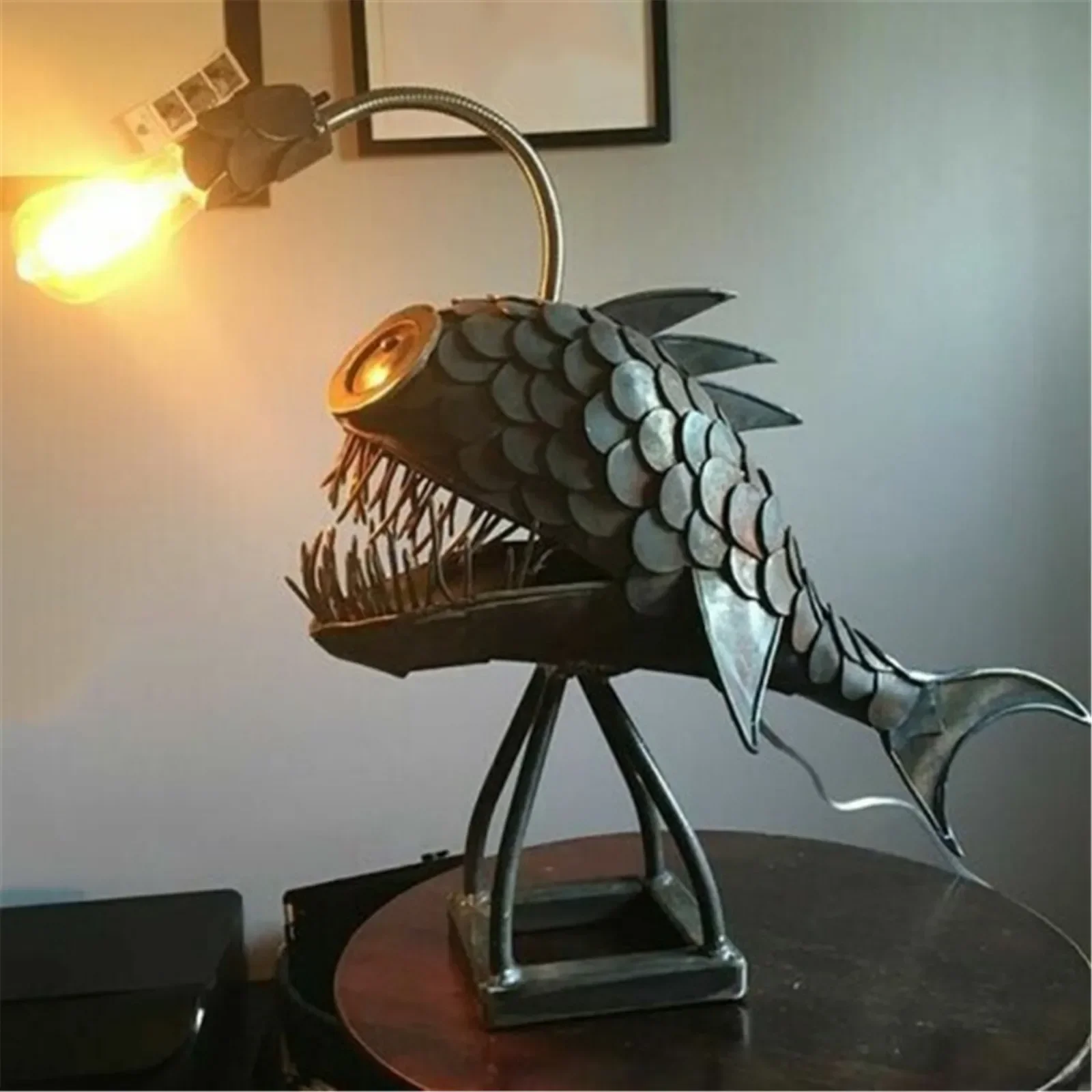 Angler Fish Desk Lamp Shark Desktop Night Light USB Metal Art Lantern Table Decoration Bedroom Home Decoration Gift Decor