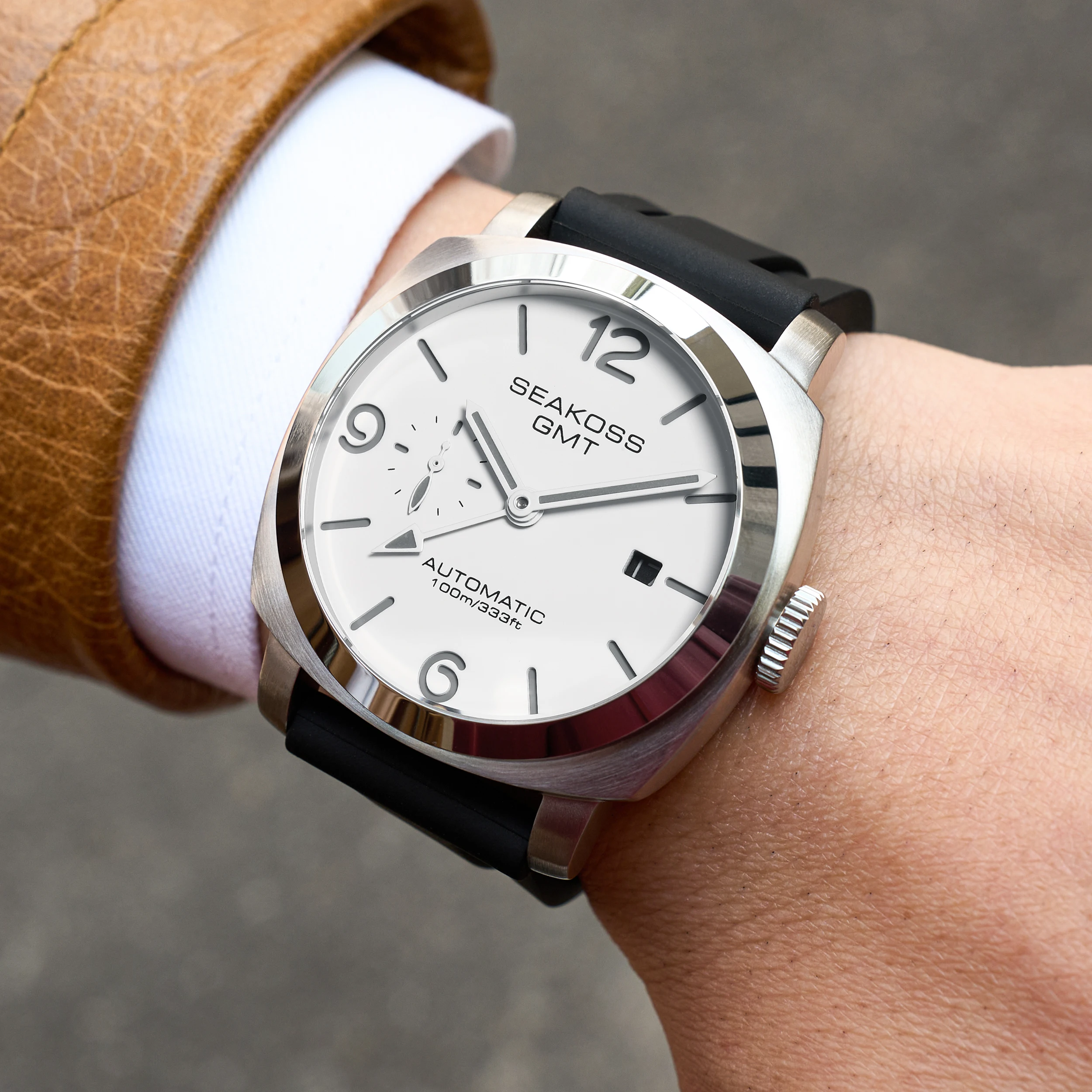 SEAKOSS 10Bar GMT ダイビング自動機械式時計メンズ 1963 ST2557 