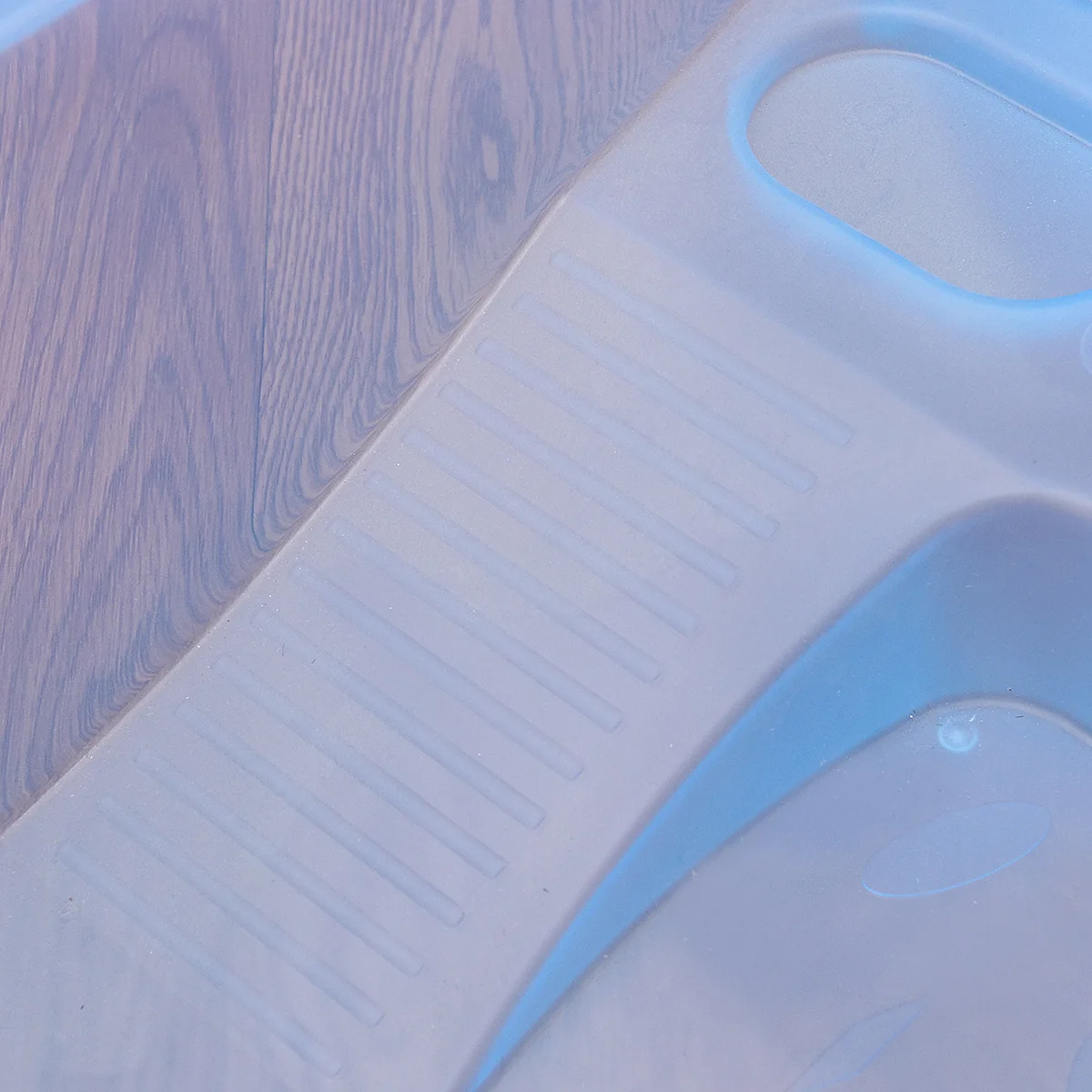 

Plastic Size S Translucent Wear-Resistant Non-Toxic Easy Swimming Sunning Feeding Hibernation Cylinder Drying