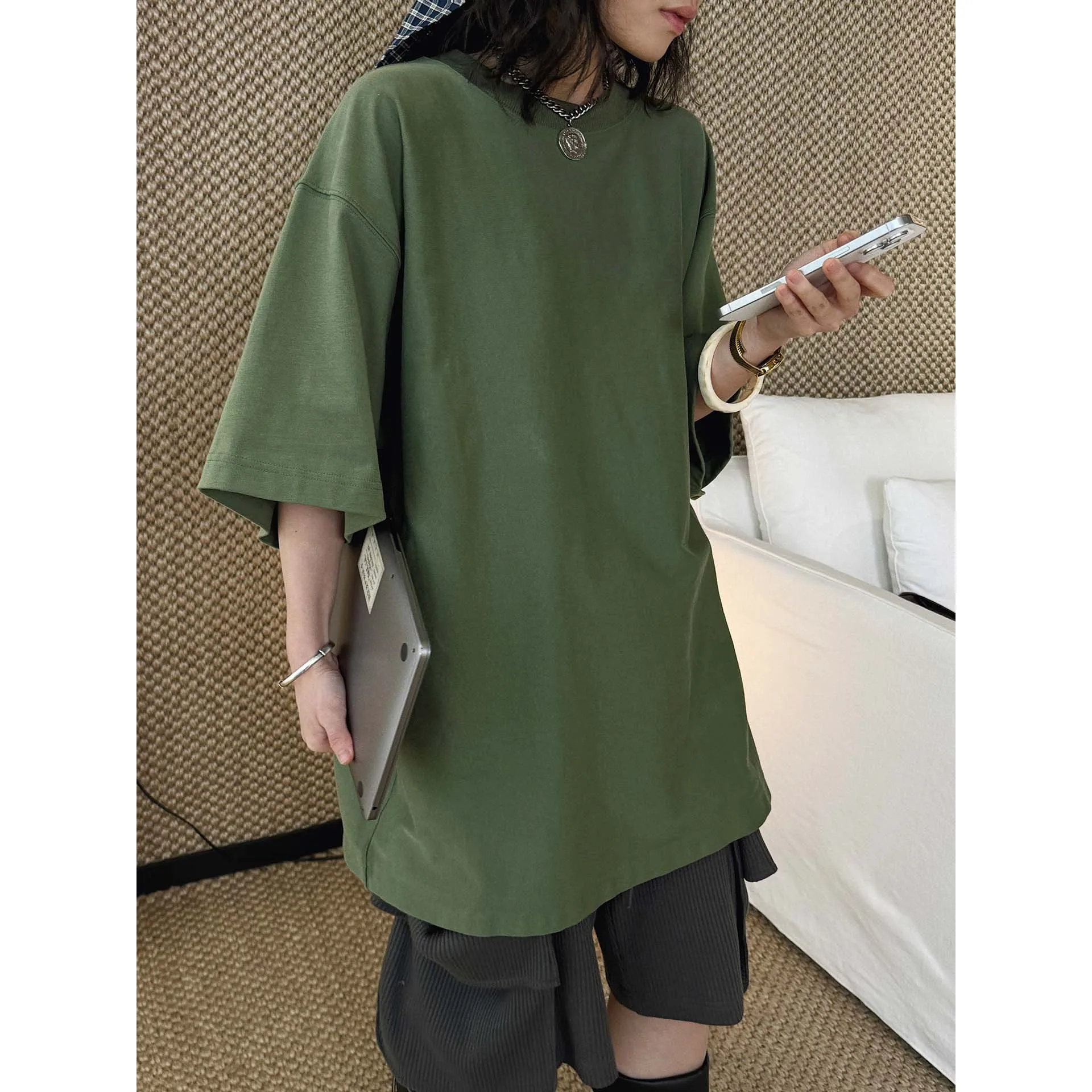 

Женская футболка оверсайз свободного кроя с коротким рукавом, цвет хаки