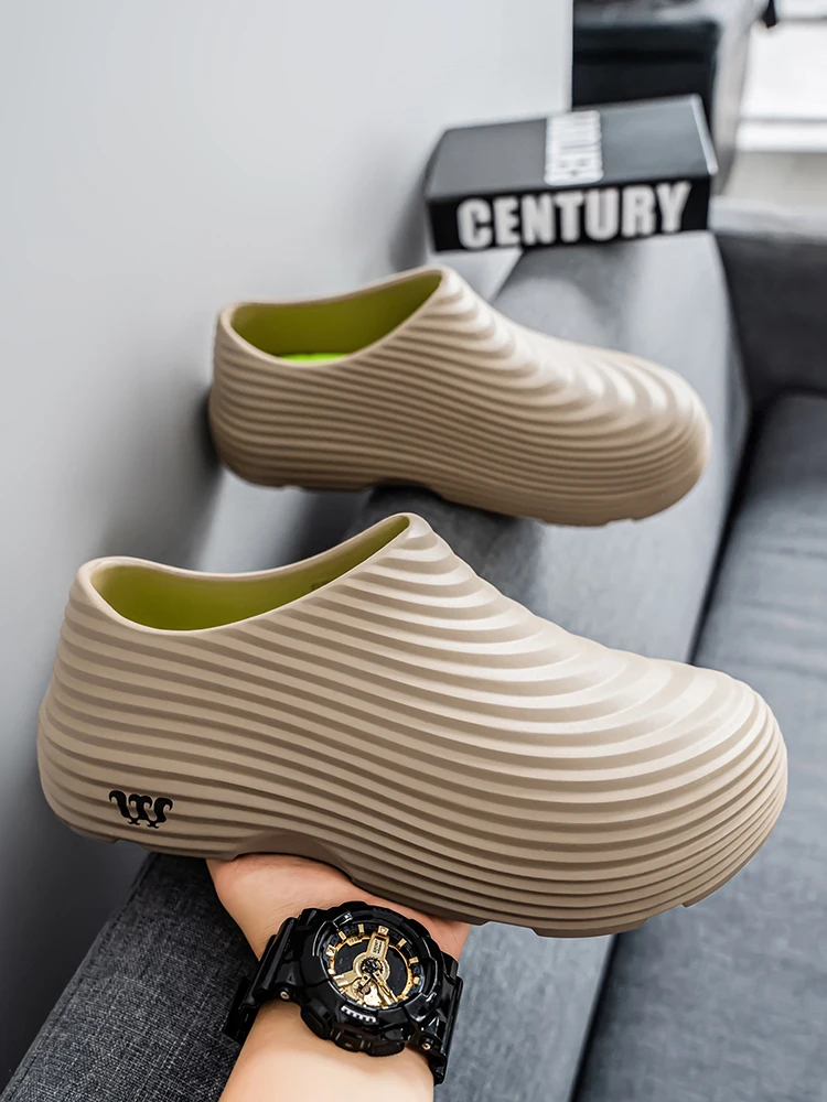 Thumbnail 3 - #75 Best Rain Boots to Buy In 2026