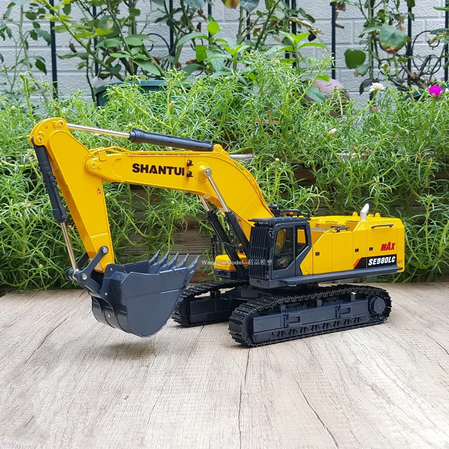 

Collectible Diecast Model 1:35 Scale SHANTUI SE980LC Large Size Hydraulic Excavator Construction Vehicle Alloy Model,Wholesale