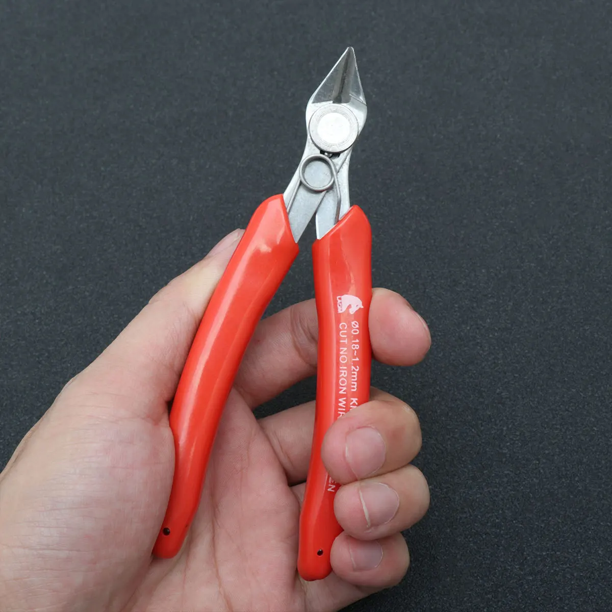 

Red High Leverage Side Cutting Pliers Carbon Steel Wire Cable Cutter Diagonal Cutters Flush Plier for Electrical Non Electrical
