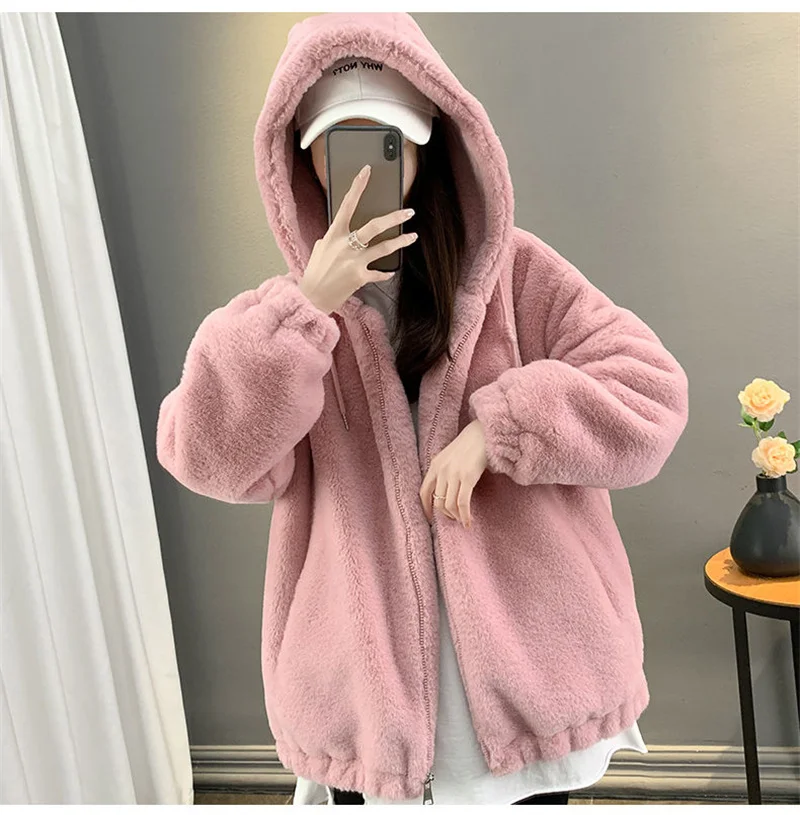 

2023 Winter Imitation Lazy Rabbit Fur Fur Women's Mid length Loose Thickened Lamb Fur Coat Hooded Fur Coat Commuter Warmth P11