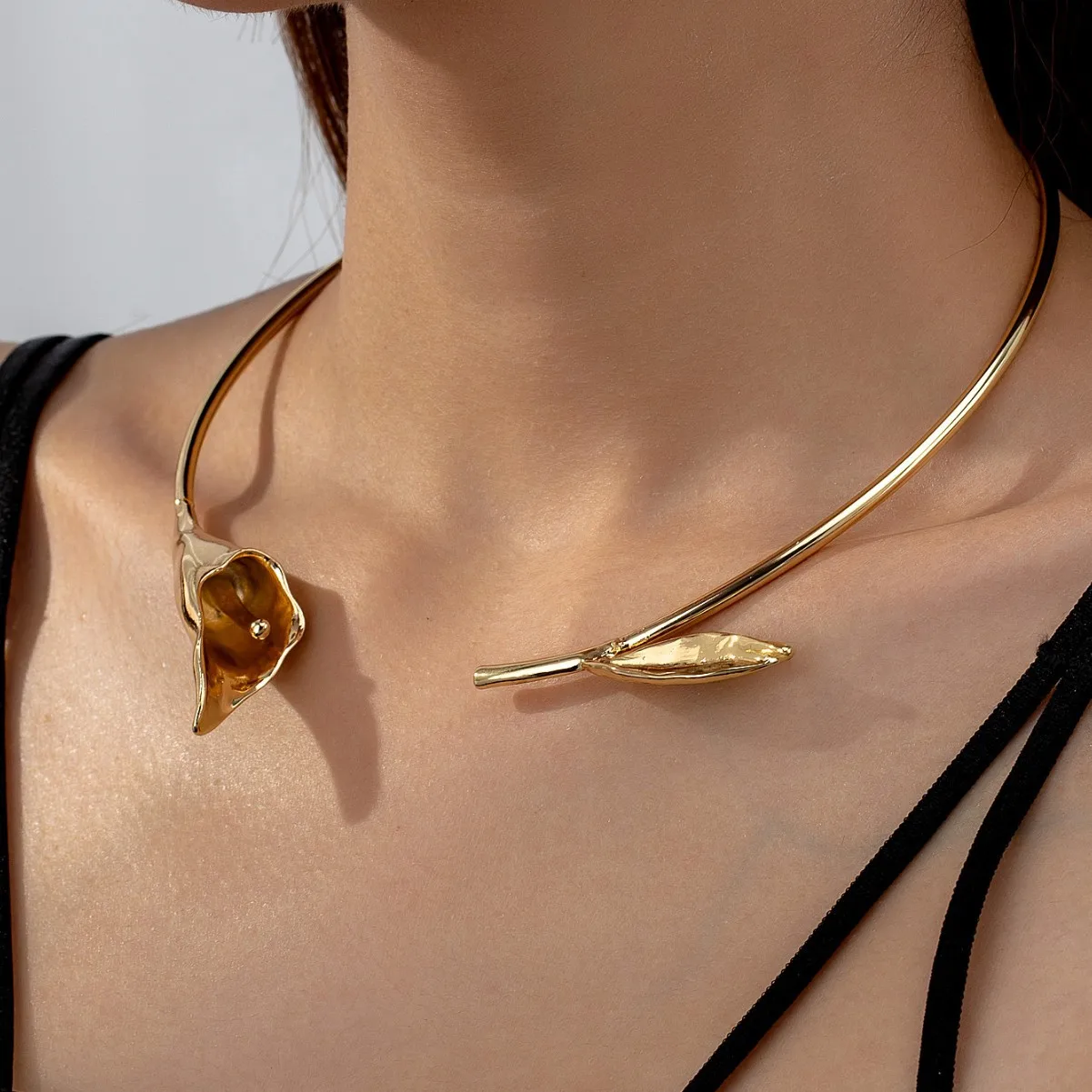 calla lily flower opening collar fashionable simple elegant temperament clavicle necklace
