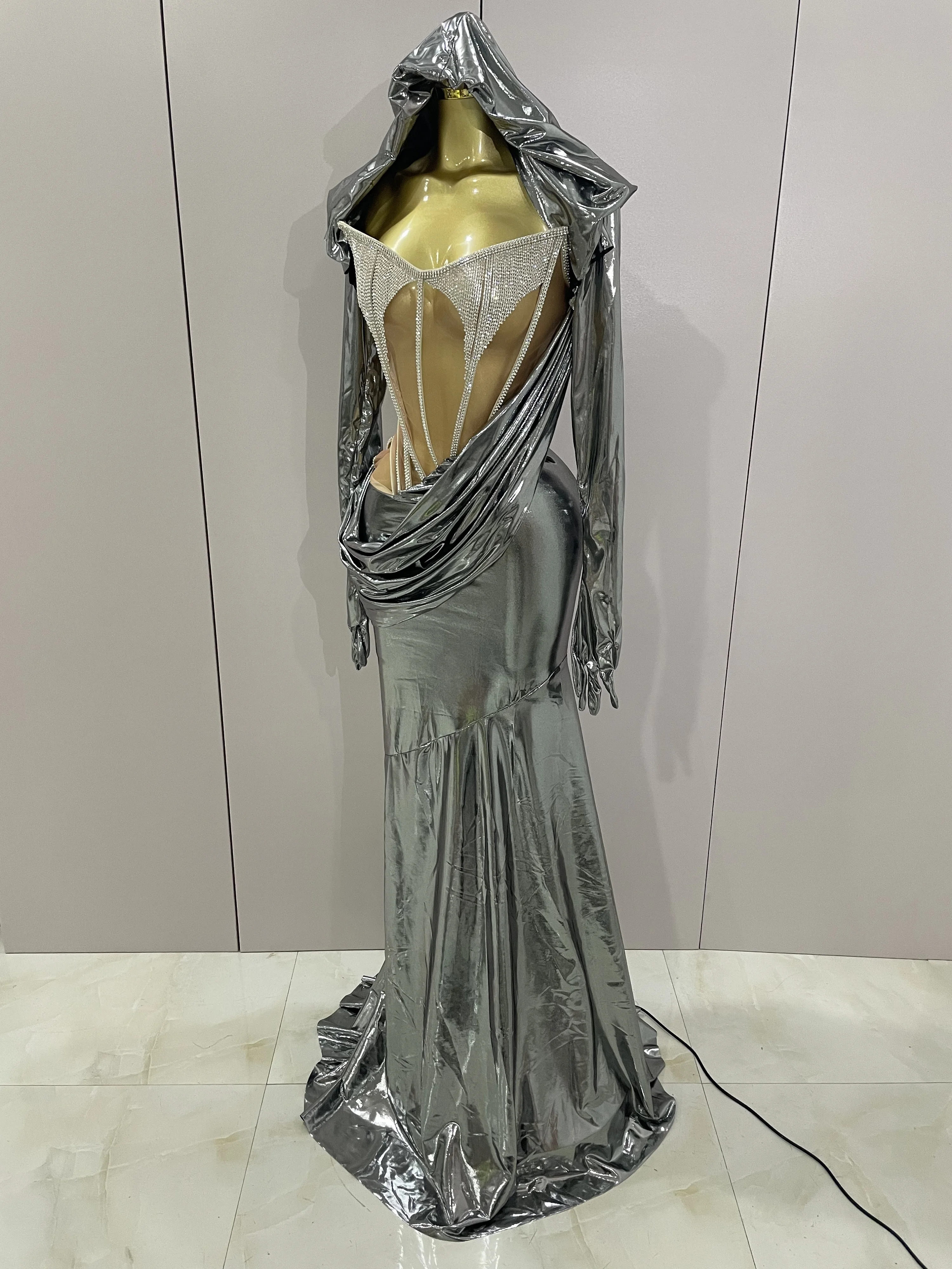 Thumbnail 2 - #16 Discounted Flowing Long Dress Worth Buying
