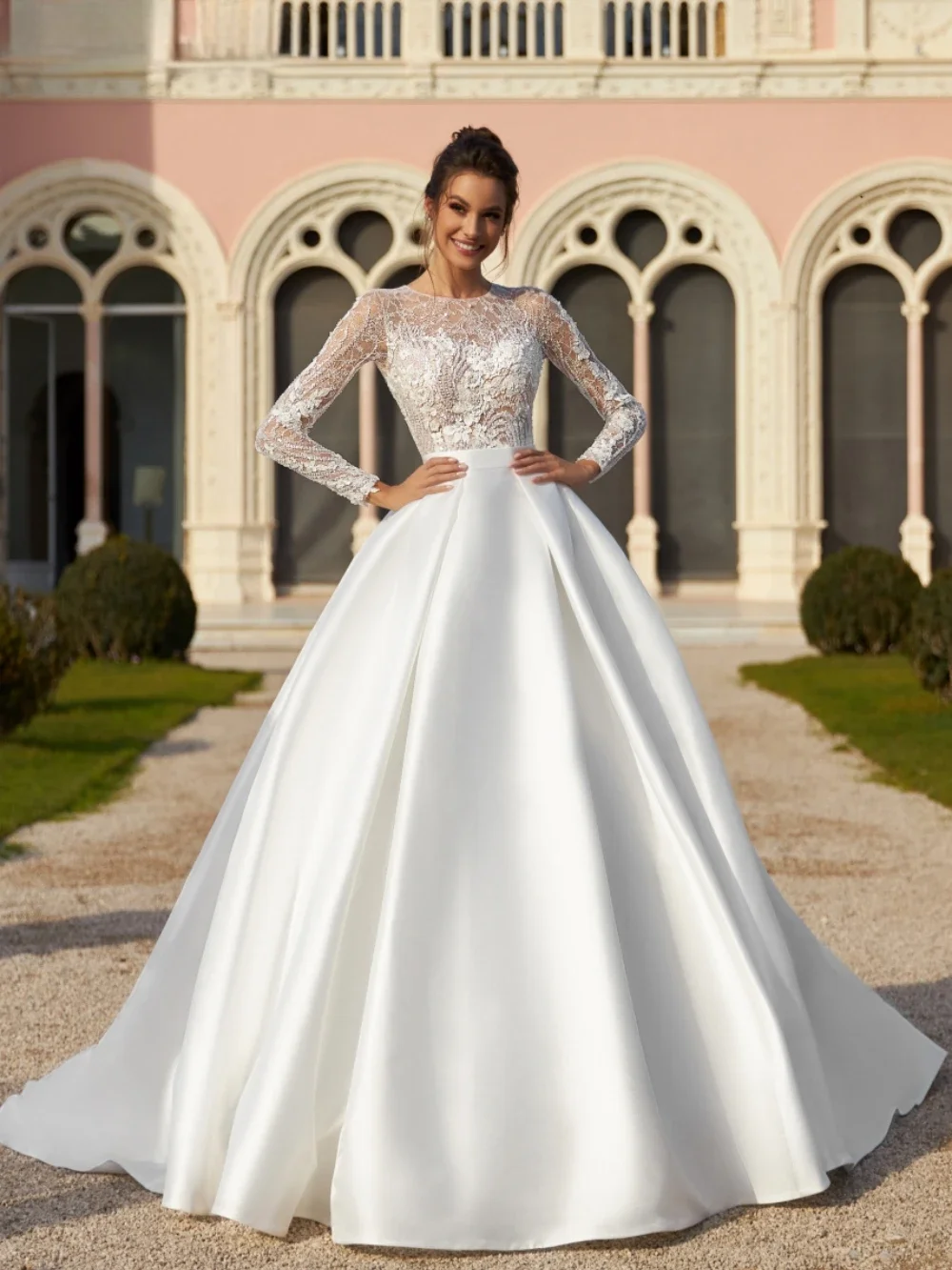 Customized A-line  Long Sleeves Wedding Dress Shiny Sequins Beads Bride Robe Romantic SatinBridal Gown Robe Vestido De Noiva