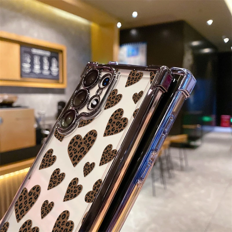 Slim Lightweight Silicone Phone Case For Samsung Galaxy S23 Ultra S22 Plus S21 FE S20 Heart-Shaped Leopard Shockproof Cases Etui view 4