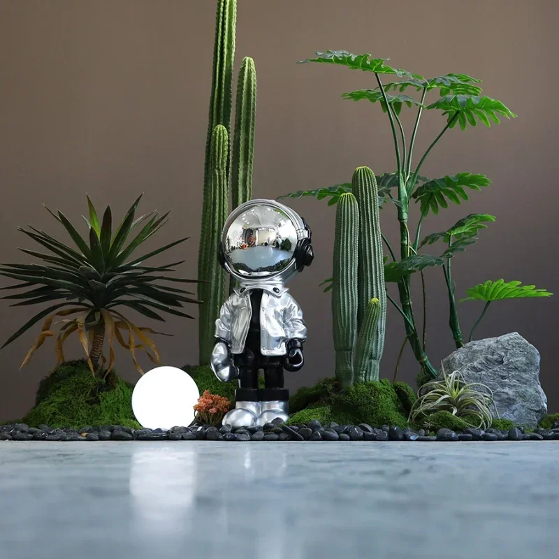 

Large Simulation Green Plant Landscaping Astronaut Series Showcase Floor-Standing Decorations Ornaments