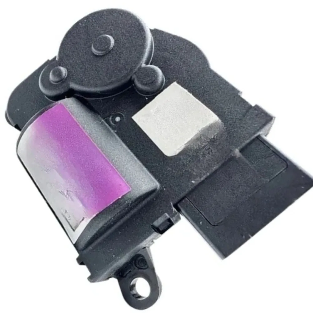 China Servo Motor Wind Direction for Xiaopeng P7 2020 Cold Warm Internal External Circulation Conversion Motor Plastic Brand New